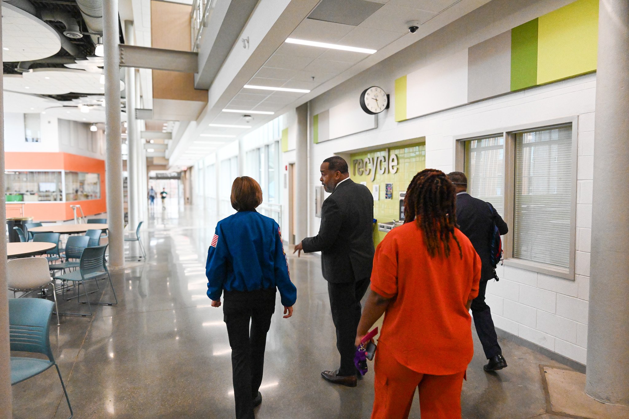 Principal Doggett gives Dr.Ochoa a tour of the school. 