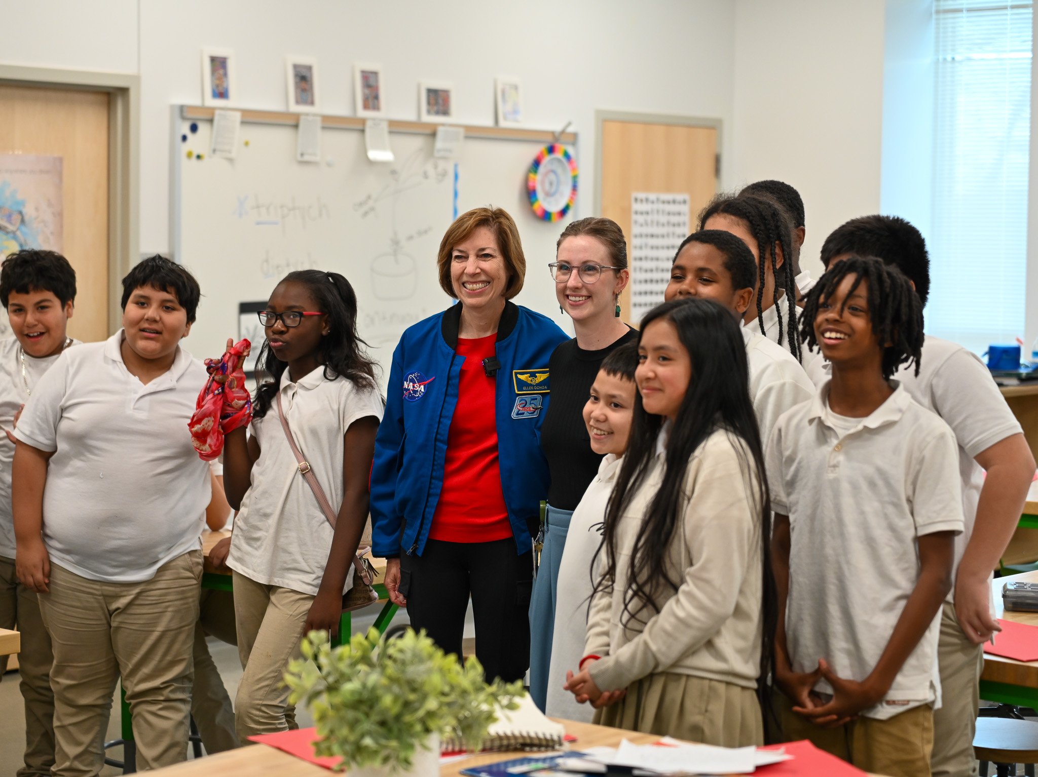 Dr. Ellen Ochoa visits students in their classroom